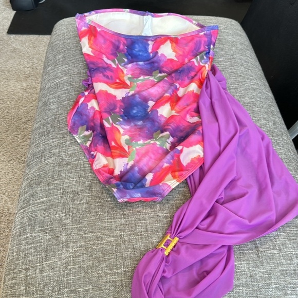 Hi dive by ModCloth one piece swimsuit - Picture 9 of 14